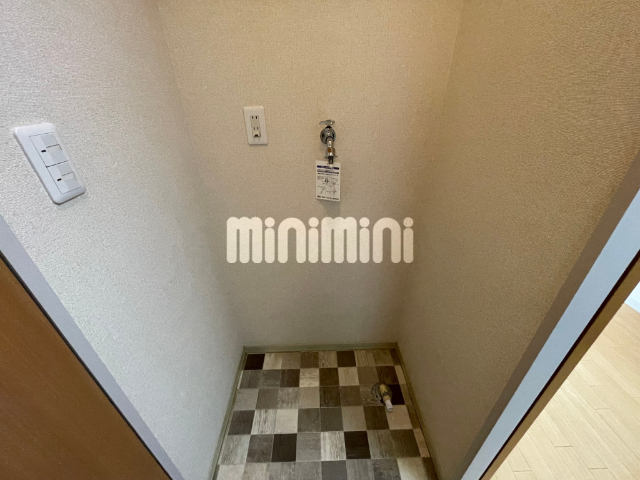 ����6