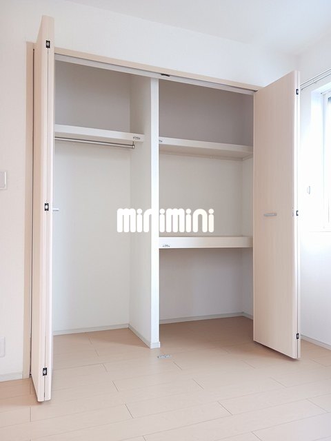 ����7