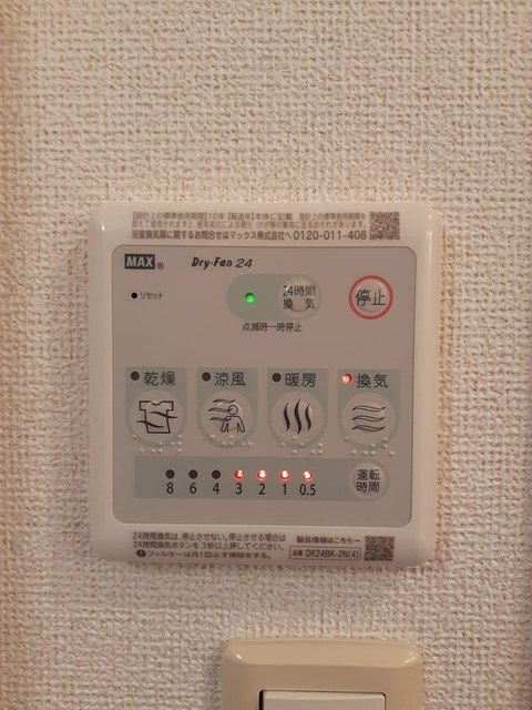 ����11