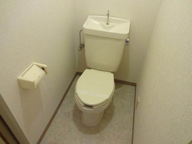 ����10