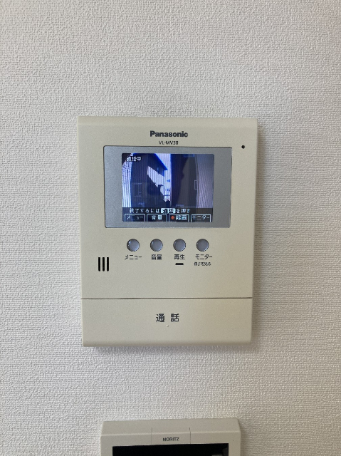 ����10