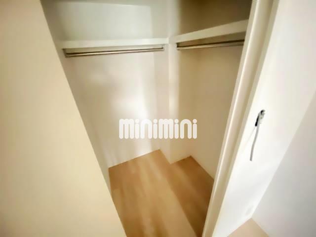 ����11