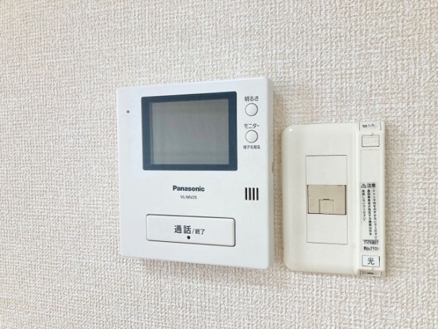 ����10
