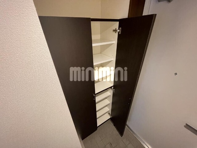 ����14