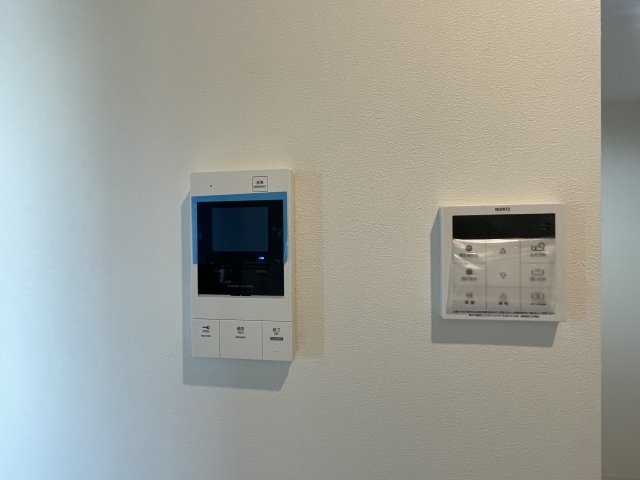 ����10