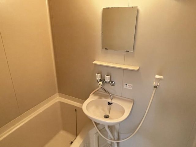 ����7