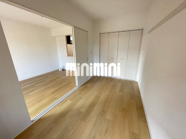 ����6