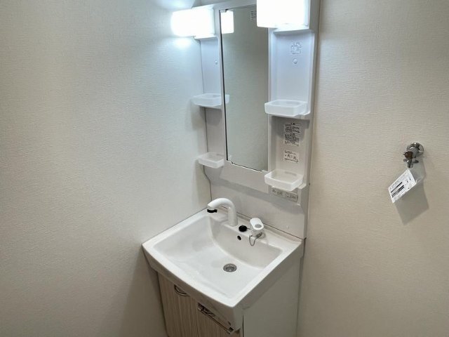 ����7