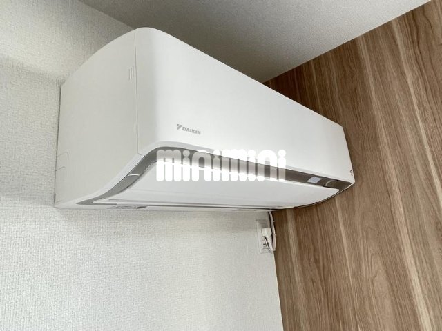 ����11