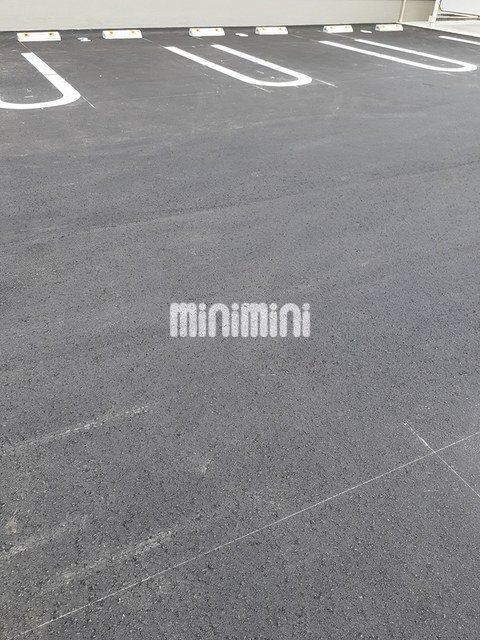 ����10