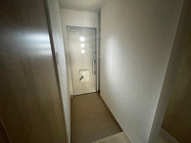����8