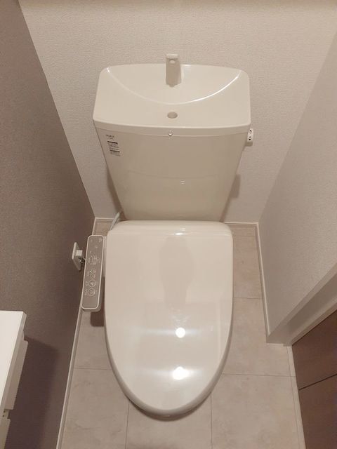 ����7