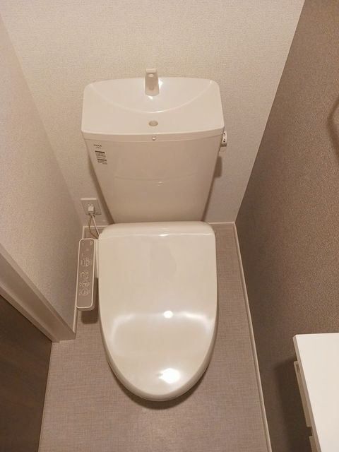 ����5