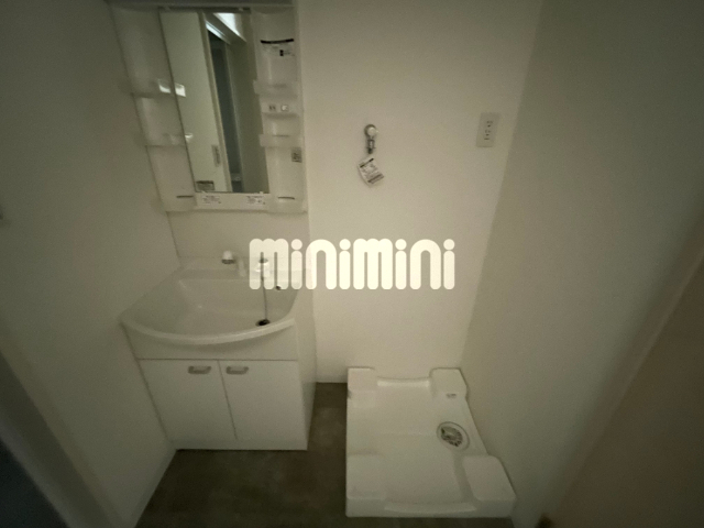 ����7