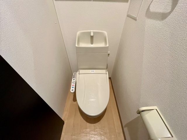 ����6