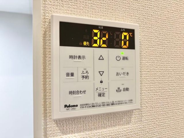 ����14