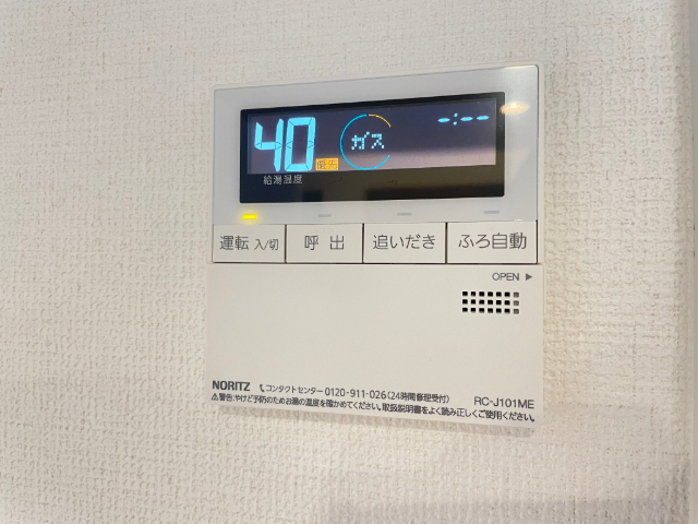 ����11