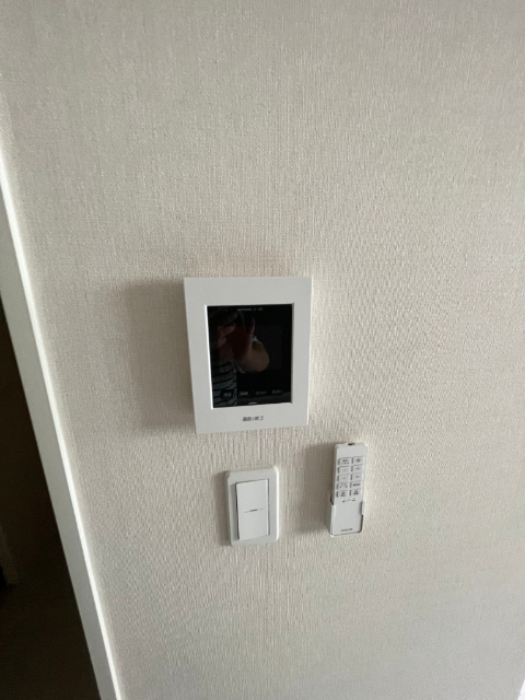 ����11