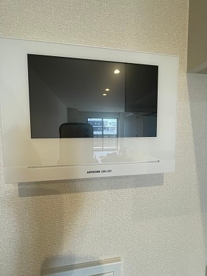 ����12