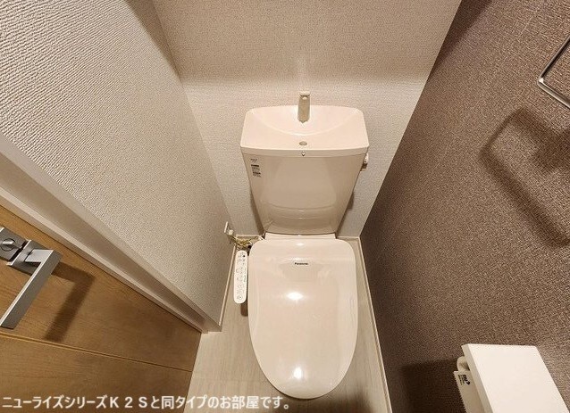 ����8