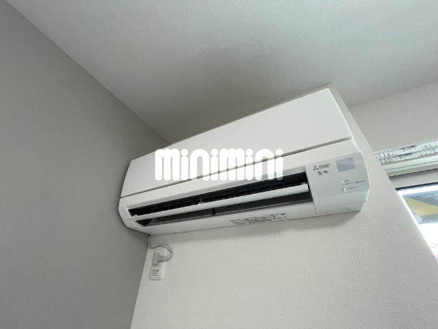 ����21