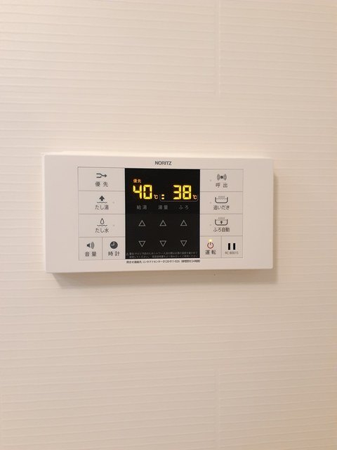 ����10