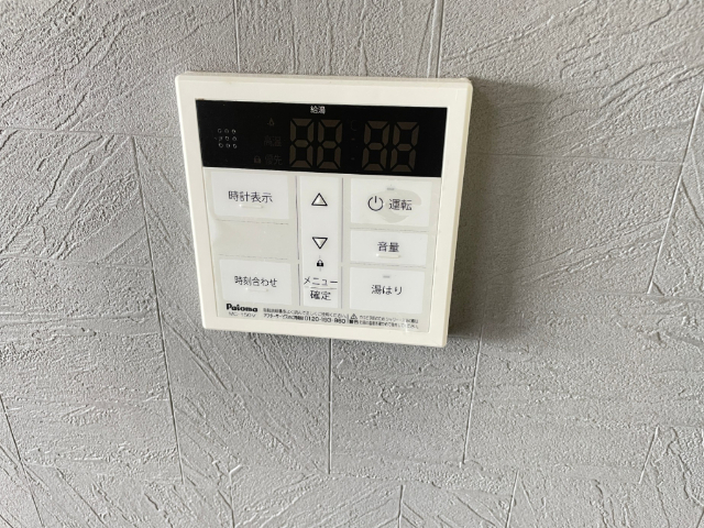 ����14