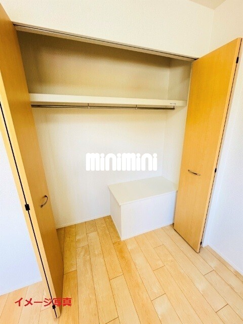 ����6