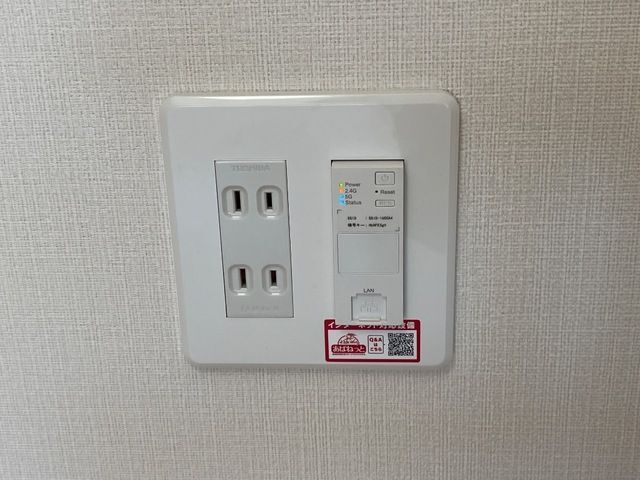 ����10