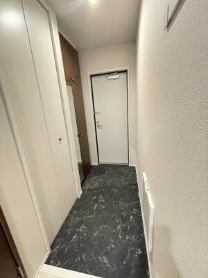 ����8
