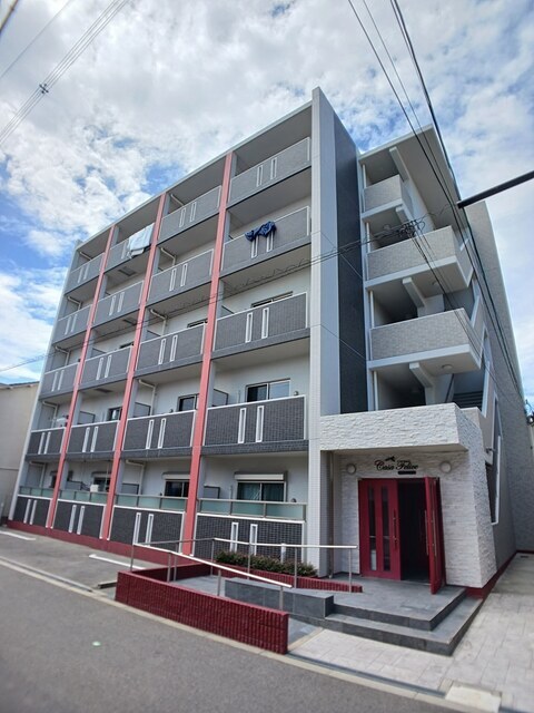 ���{���s�����ɗ����R���ڂP�k�c�j