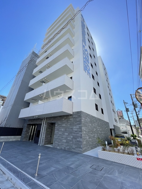 ��チ�g������O���@�V�[�]�w�i�k��8���j