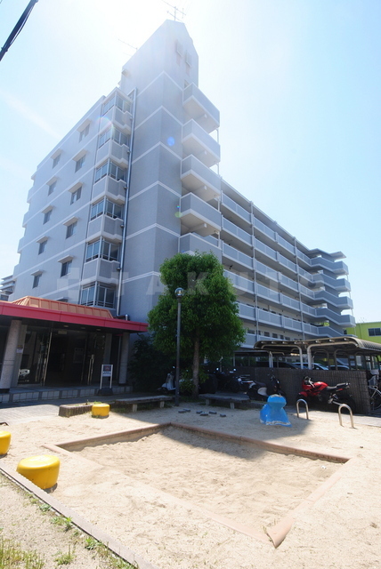 ���{���s�ߌ���l�Q���ڂR�k�c�j