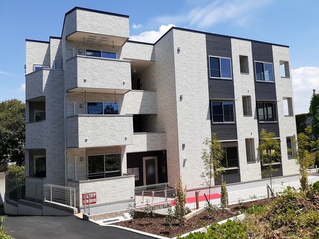 ���{���ʎs�����V�ƂQ���ڂQ�k�c�j