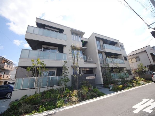 ����d�S�{���@��^�s�w�i�k��7���j