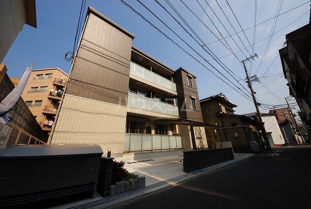 ���{���s����擌�O���T���ڂP�k�c�j