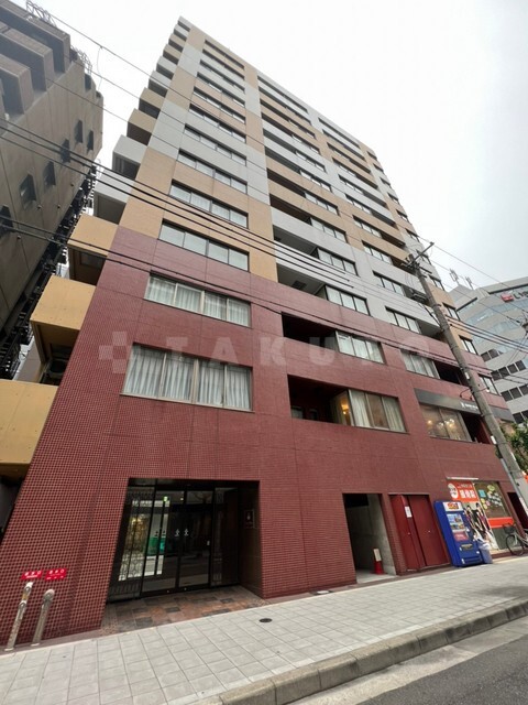 ���{���s��������{���P���ڂP�j