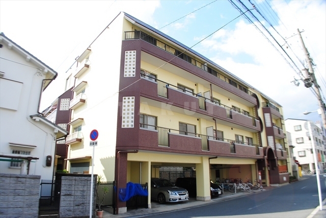 ���{���s��������˂P���ڂR�c�j