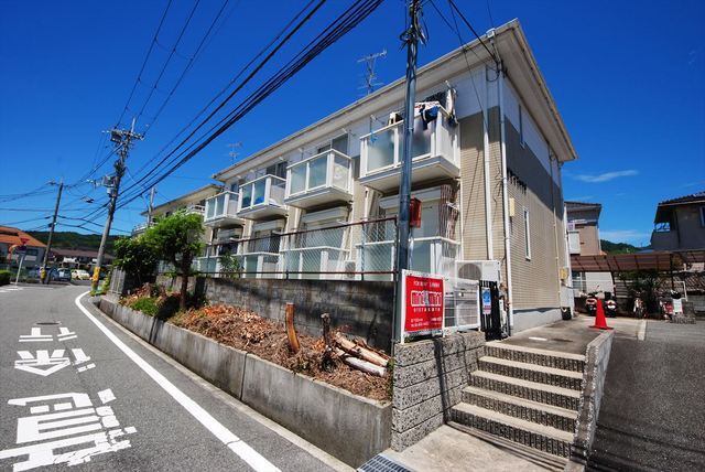 ���{���ʎs�����ԒJ���T���ڂP�q