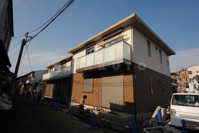 ���{���s�ߌ�����o���R���ڂP�k�c�j