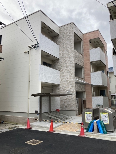 ���{���c�s���c���P�j