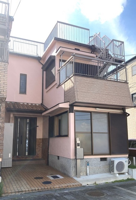 ���{���ʎs�����P���ڂS�k�c�j