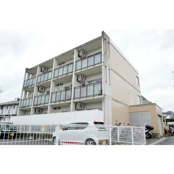 ���{���ʎs�����ԒJ���T���ڂP�q