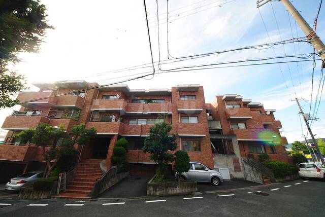 ���{���ʎs�D�ꐼ�Q���ڂT�k�c�j