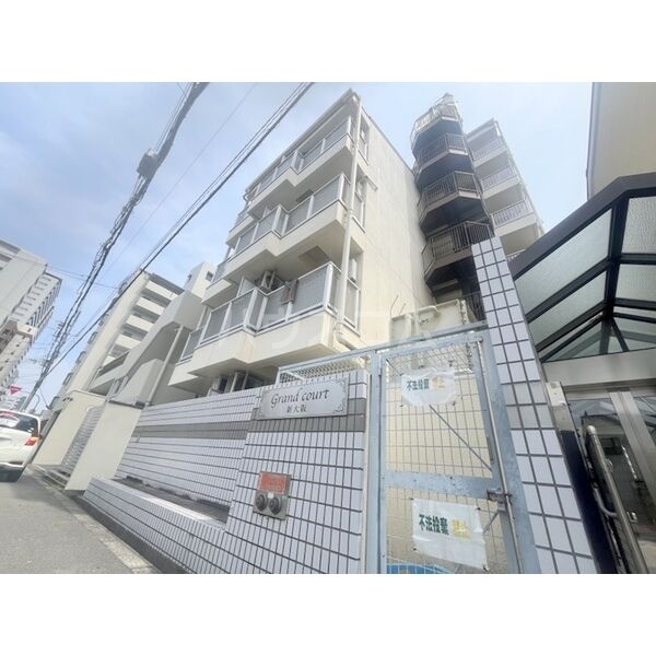 ���{���s�����O���{���Q���ڂP�q