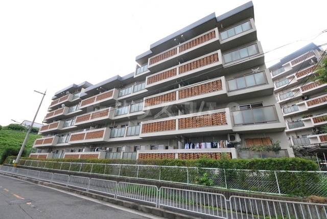 ���{�L���s�t�����T���ڂR�c�j