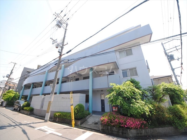 ���{����s�Œ��Q�c�j