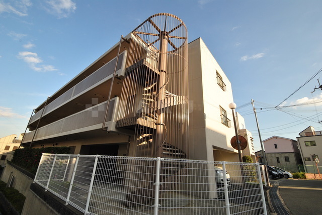 ���{���c�s�É_��U���ڂR�k�c�j