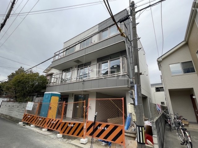 ���{�r�c�s�΋��S���ڂP�j