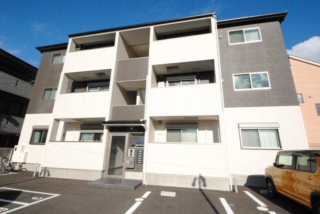 ���{���ʎs�����S���ڂP�k�c�j